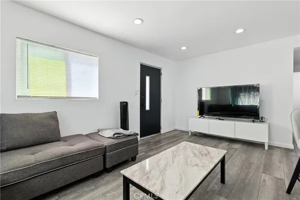 $159,900 | 1900 Artesia Boulevard, Unit 4, Torrance, CA 90504