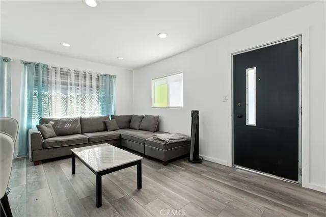 $165,000 | 1900 Artesia Boulevard, Unit 4, Torrance, CA 90504