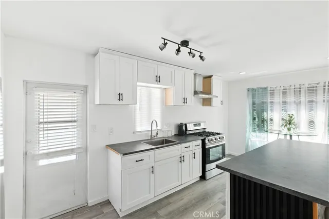 $165,000 | 1900 Artesia Boulevard, Unit 4, Torrance, CA 90504