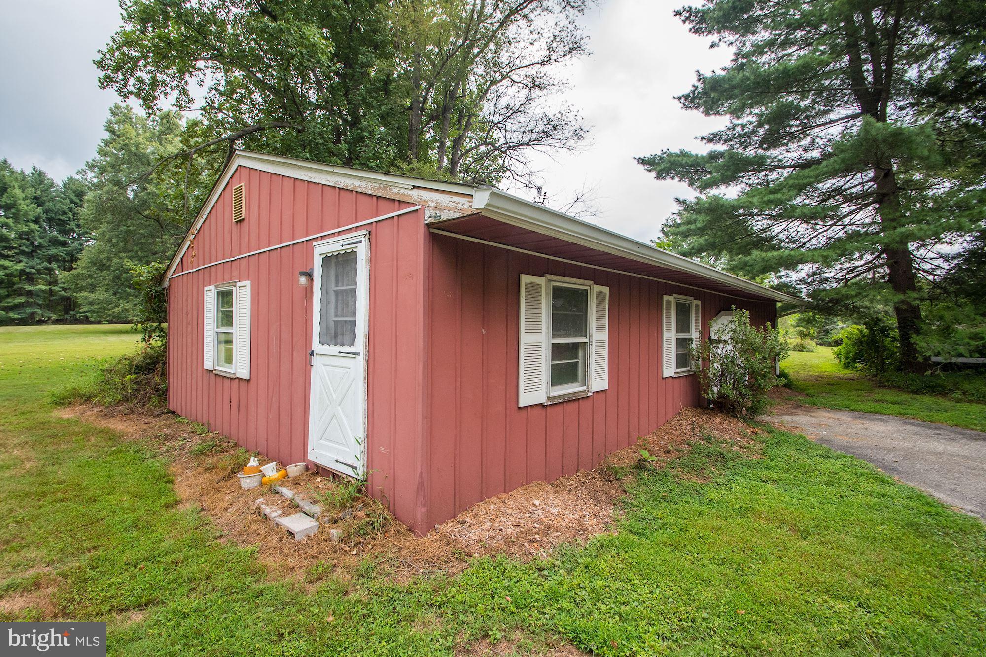 3304 Enterprise Road Bowie, MD 20721 - Photo 35 of 35 Barn has a room with electricity