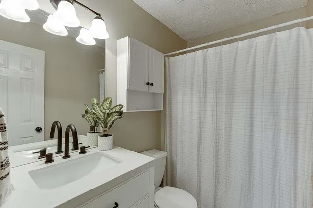 $300,000 | 845 Ashley Court, Monroe, GA 30655