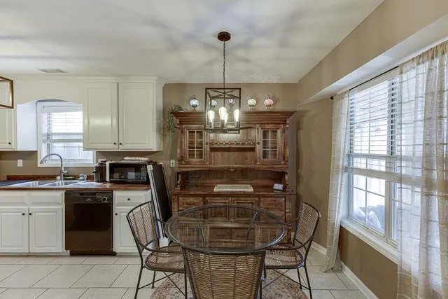 $300,000 | 845 Ashley Court, Monroe, GA 30655