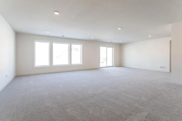 $934,565 | 11158 Kingsview Lane North, Dayton, MN 55369