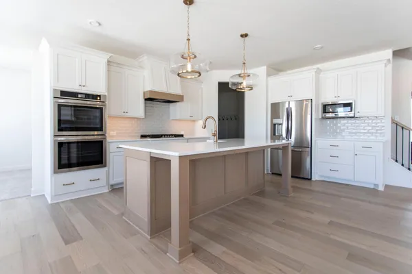 $934,565 | 11158 Kingsview Lane North, Dayton, MN 55369