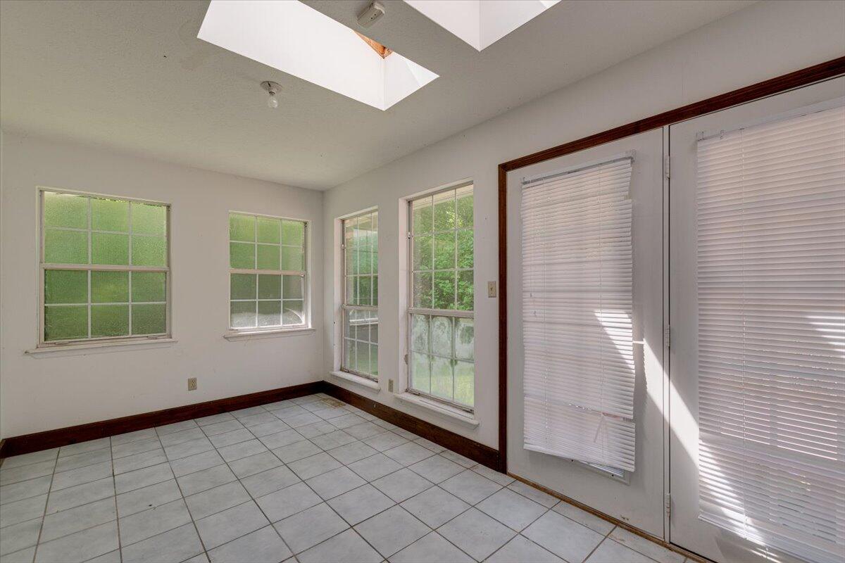 11023 Harbor Road Soddy Daisy, TN 37379 - Photo 34 of 54 28-11023 Harbor Rd N-28