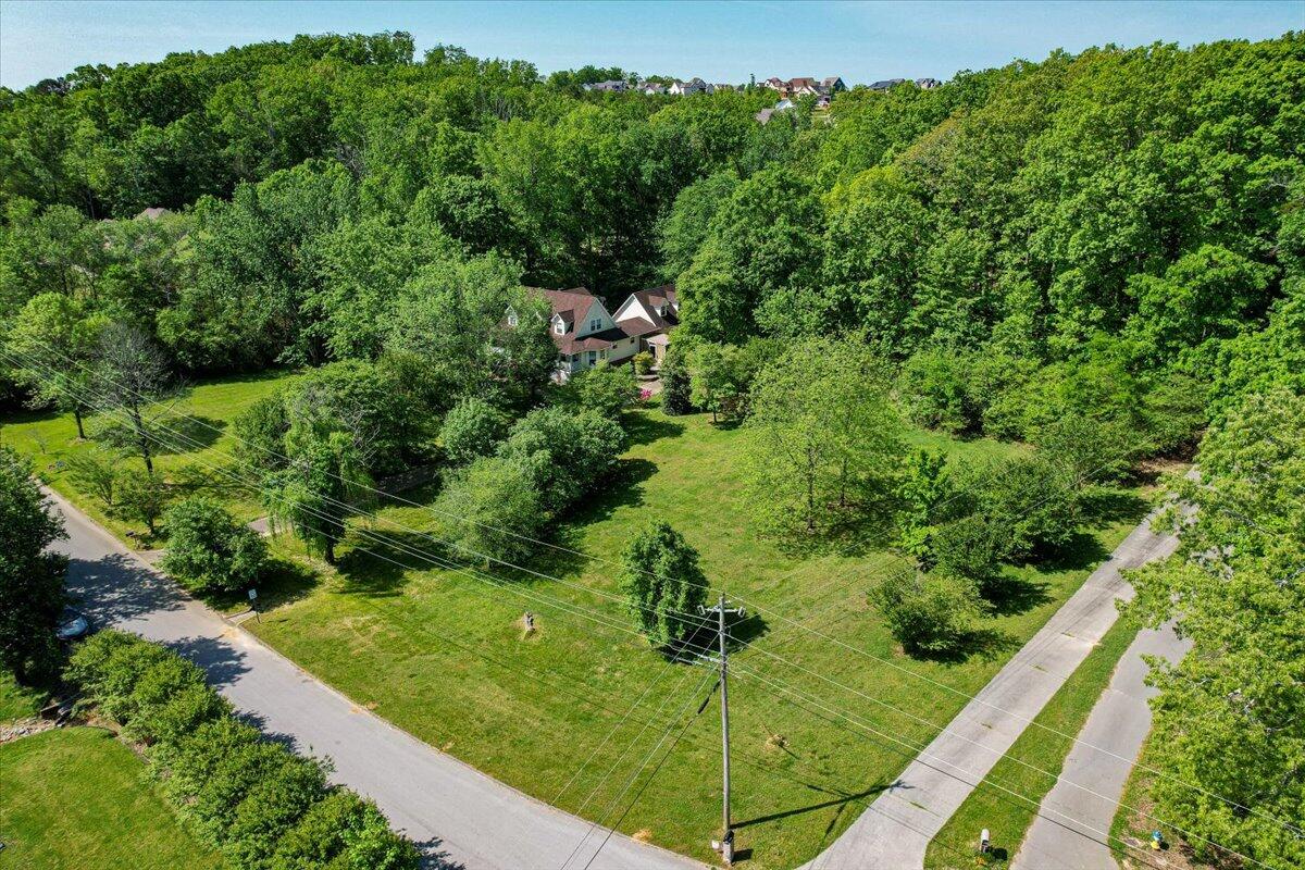 11023 Harbor Road Soddy Daisy, TN 37379 - Photo 4 of 54 45-11023 Harbor Rd N-45