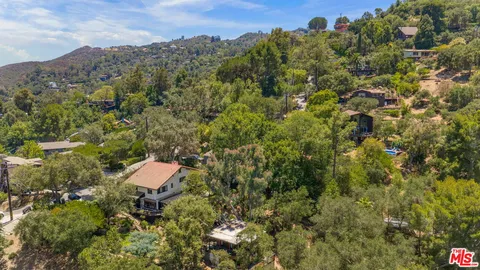 $2,195,000 | 19805 Valley View Drive, Topanga, CA 90290