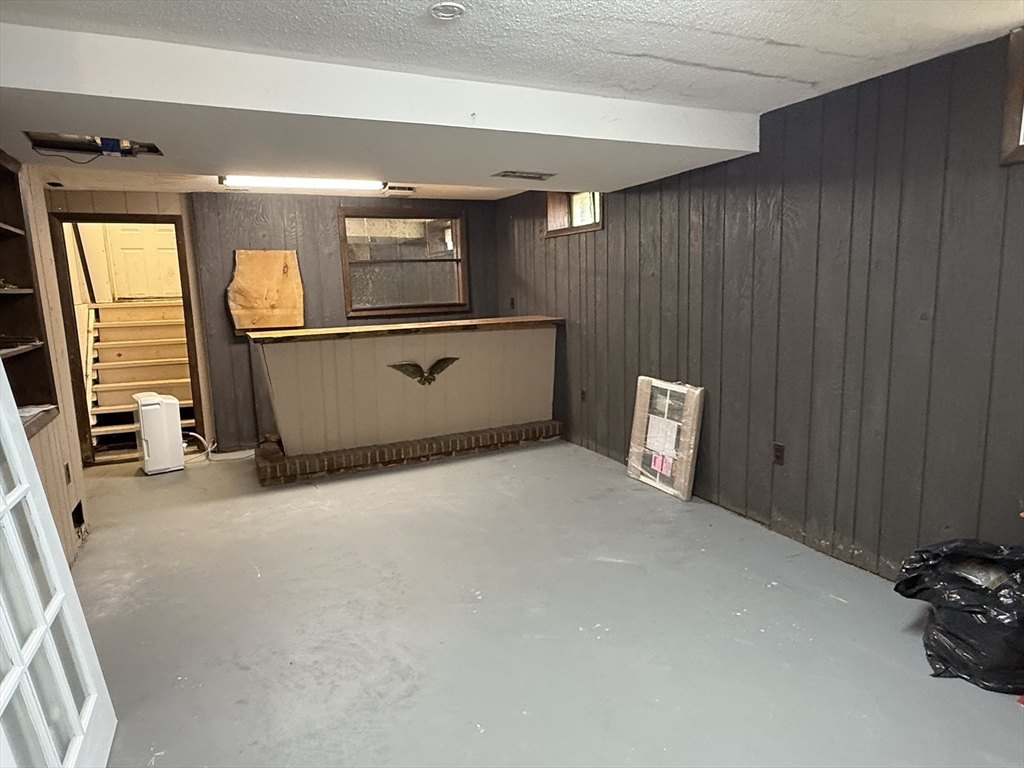 20 Alma Road Burlington, MA 01803 - Photo 18 of 26 a view of a livingroom with furniture