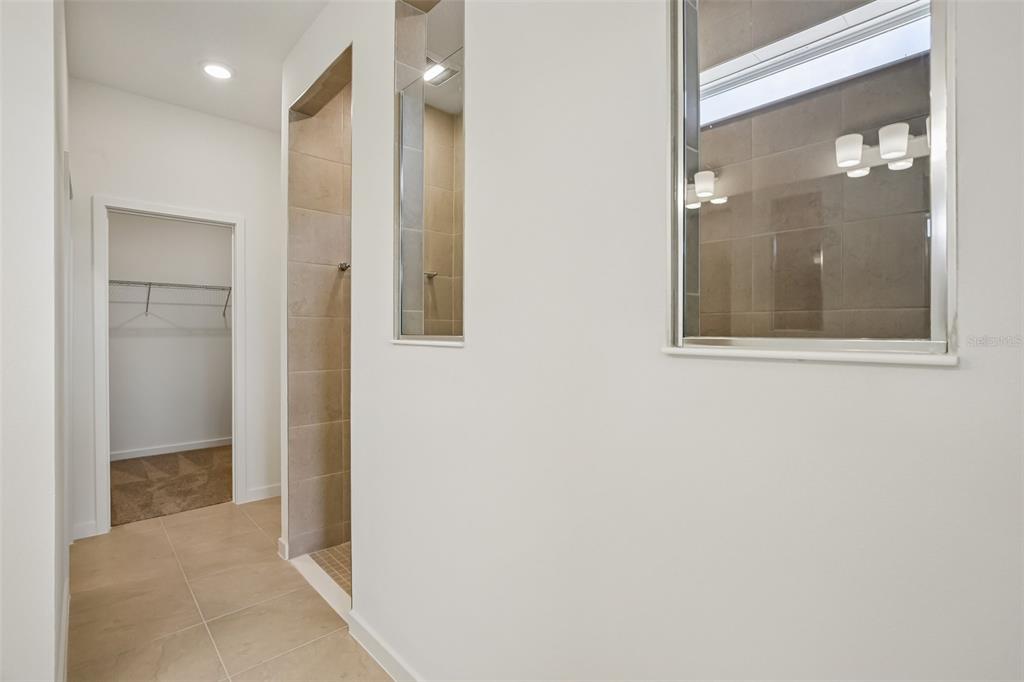 9932 Redwood Rdg Avenue Riverview, FL 33578 - Photo 16 of 38 a view of a hallway with a elevator