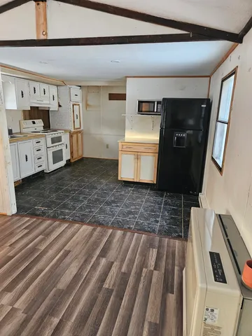 $1,400 | 4 Dunn Avenue, Campton, NH 03223