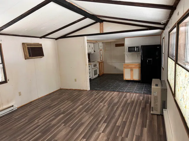 $1,400 | 4 Dunn Avenue, Campton, NH 03223