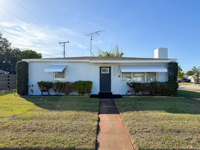 $469,900 | 2313 Wabasso Drive, West Palm Beach, FL 33409