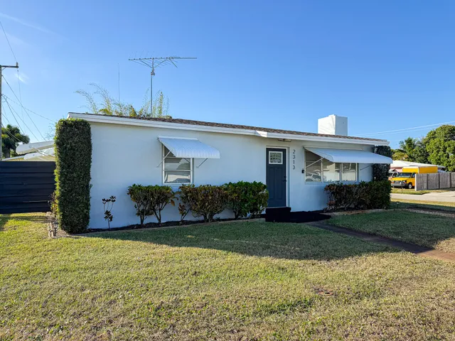 $469,900 | 2313 Wabasso Drive, West Palm Beach, FL 33409