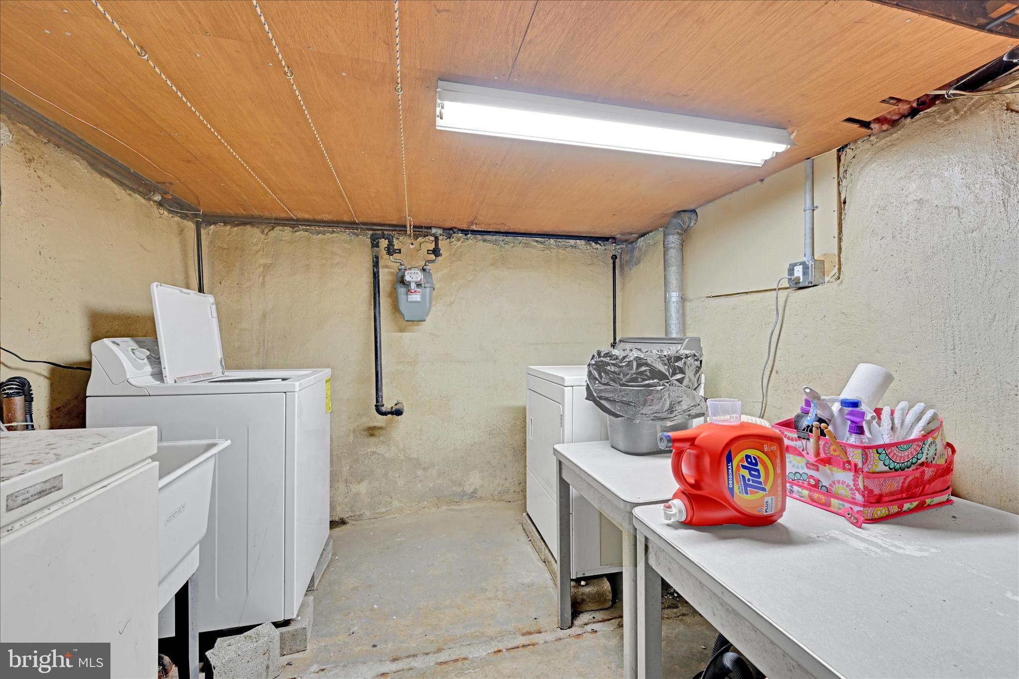 7425 Rogers Avenue Upper Darby, PA 19082 - Photo 26 of 33 Laundry Area