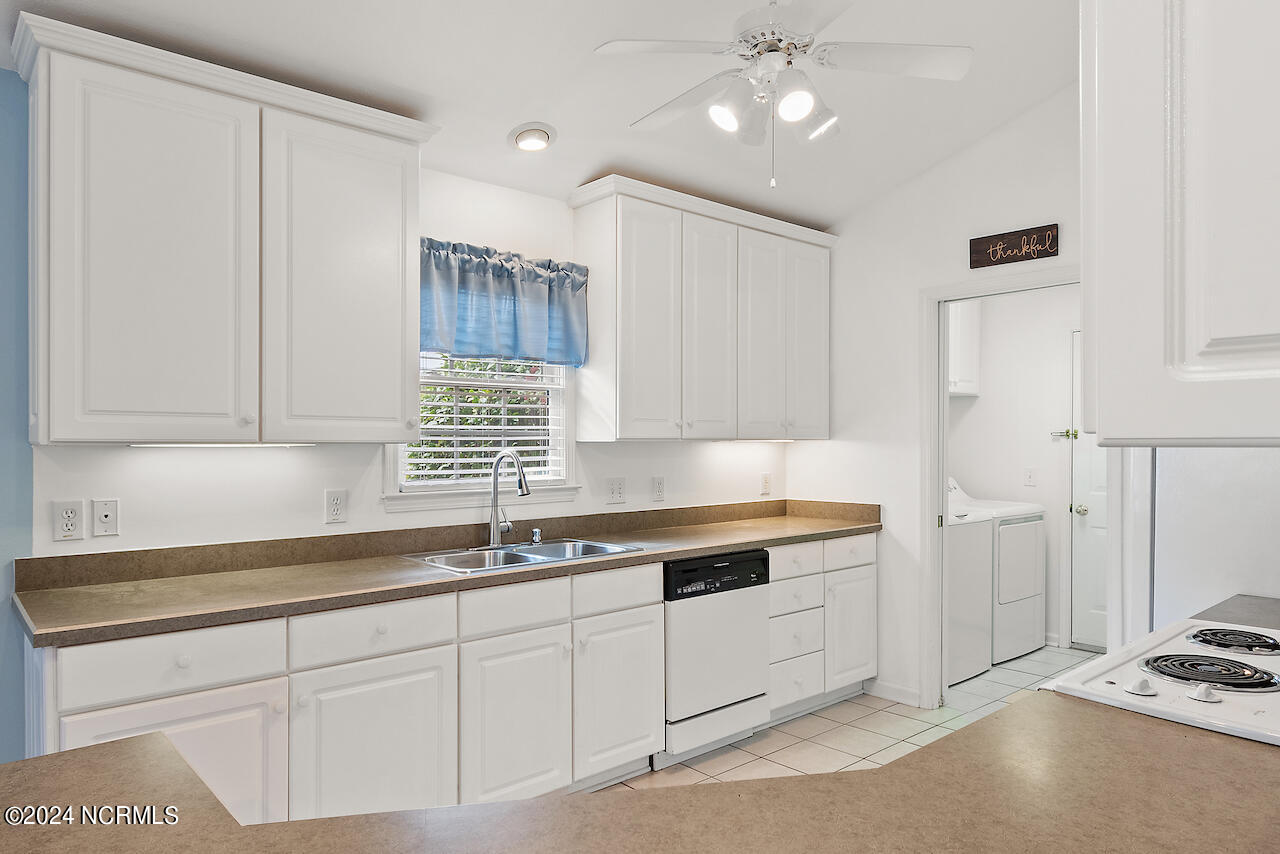 505 Planter's Ridge Drive Sunset Beach, NC 28468 - Photo 16 of 47 plenty of counter space