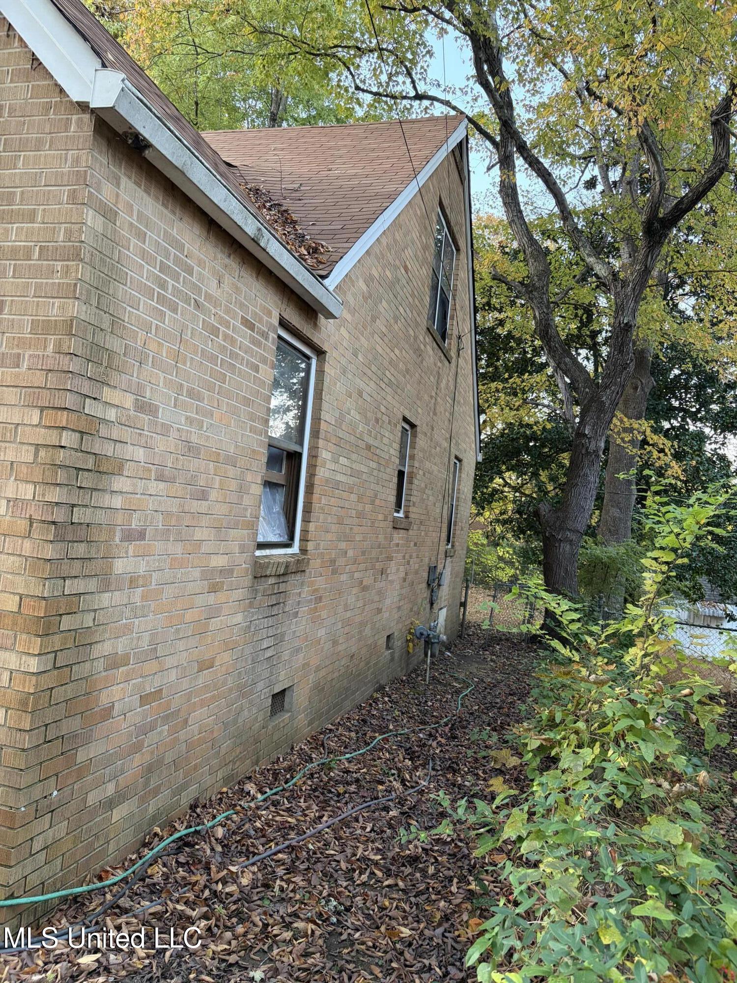 370 East College Avenue Holly Springs, MS 38635 - Photo 3 of 6 Exterior right side