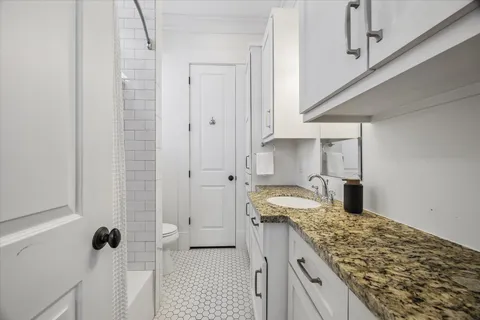 $1,649,000 | 306 East 5th Street, Houston, TX 77007