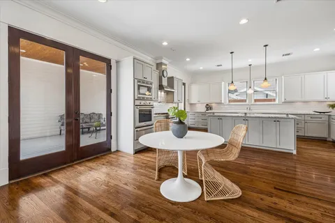 $1,649,000 | 306 East 5th Street, Houston, TX 77007