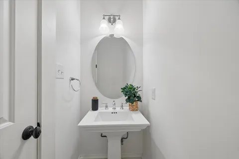 $1,649,000 | 306 East 5th Street, Houston, TX 77007
