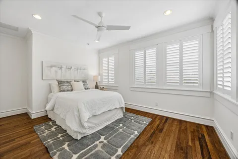 $1,649,000 | 306 East 5th Street, Houston, TX 77007