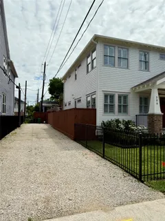 $1,649,000 | 306 East 5th Street, Houston, TX 77007