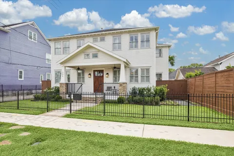 $1,649,000 | 306 East 5th Street, Houston, TX 77007