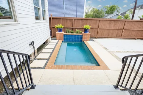 $1,649,000 | 306 East 5th Street, Houston, TX 77007