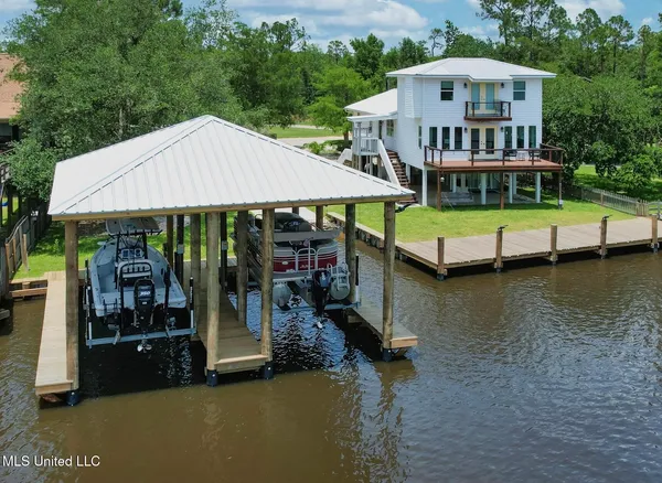 $695,000 | 6085 Shawnee Street, Kiln, MS 39556