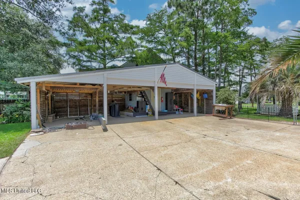 $695,000 | 6085 Shawnee Street, Kiln, MS 39556