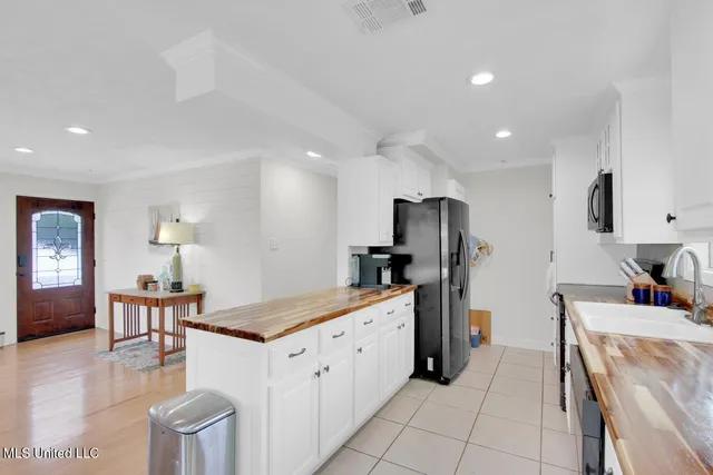 $724,000 | 6085 Shawnee Street, Kiln, MS 39556