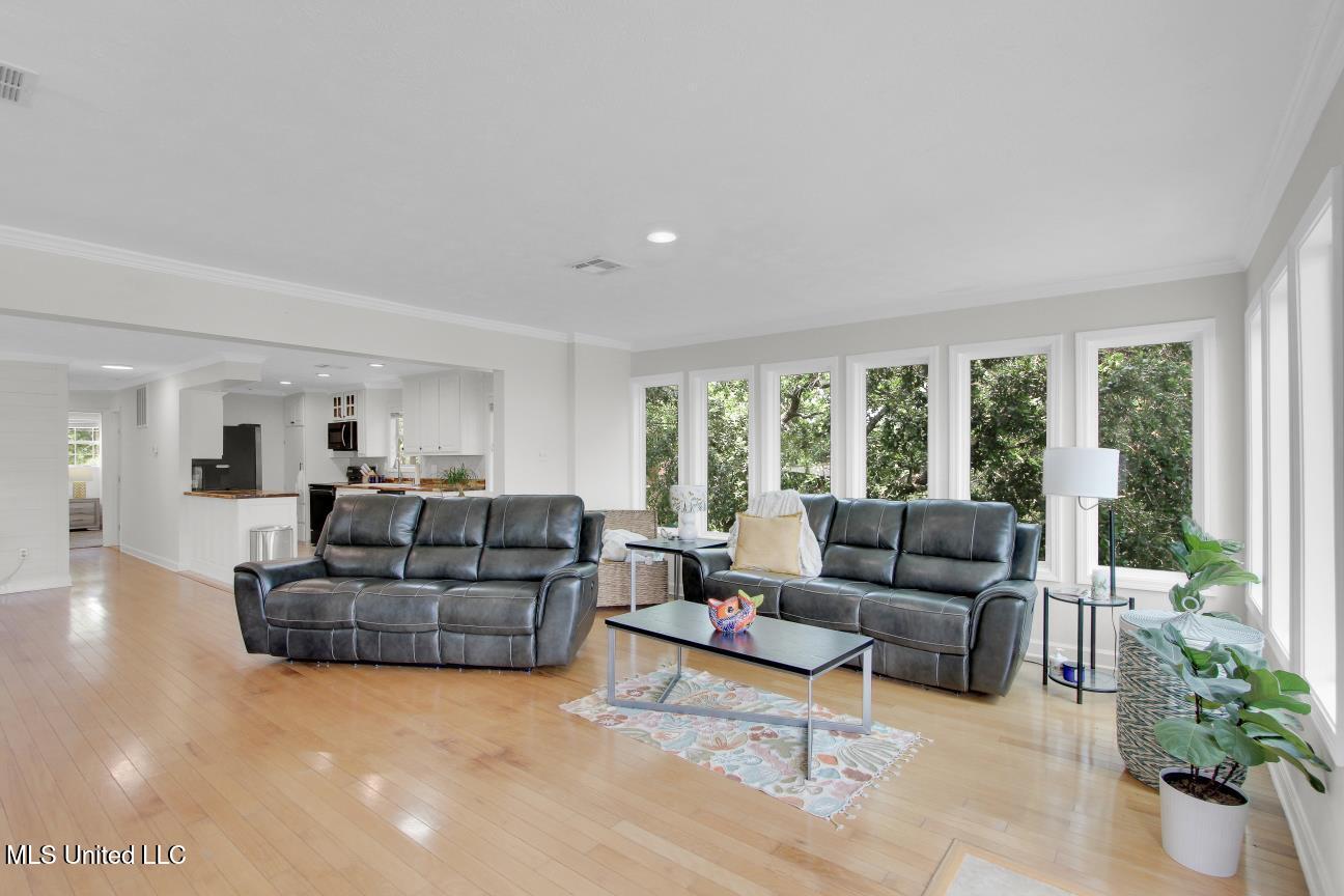 6085 Shawnee Street Kiln, MS 39556 - Photo 4 of 46 IMG_4101