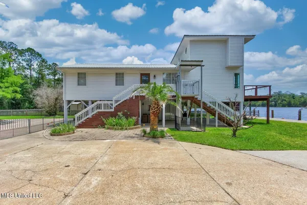 $695,000 | 6085 Shawnee Street, Kiln, MS 39556