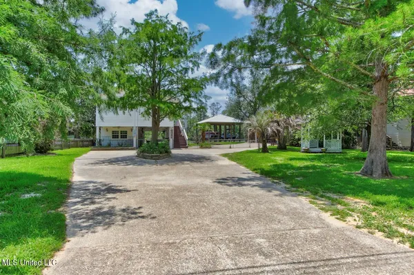 $695,000 | 6085 Shawnee Street, Kiln, MS 39556
