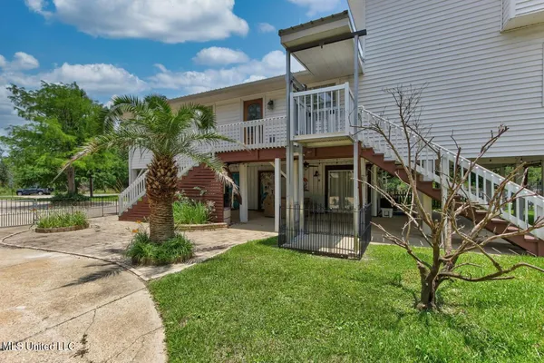 $695,000 | 6085 Shawnee Street, Kiln, MS 39556