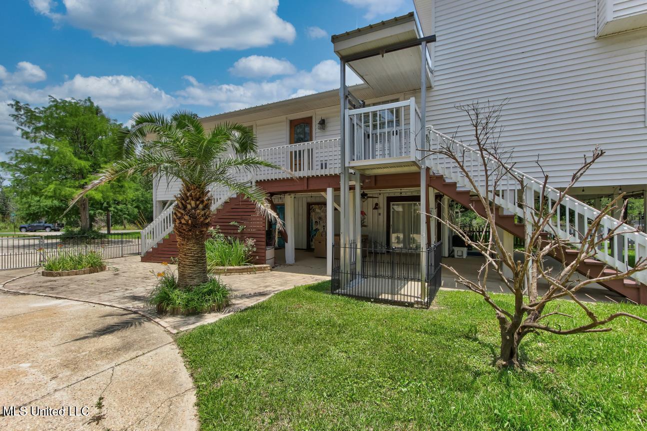 6085 Shawnee Street Kiln, MS 39556 - Photo 8 of 46 IMG_4125