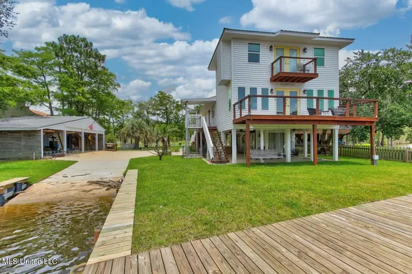 $695,000 | 6085 Shawnee Street, Kiln, MS 39556