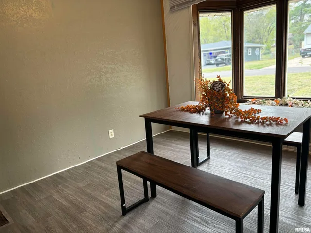 $109,900 | 117 Walnut Street, North Pekin, IL 61554