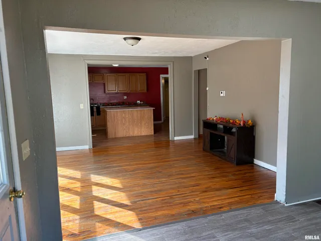 $109,900 | 117 Walnut Street, North Pekin, IL 61554