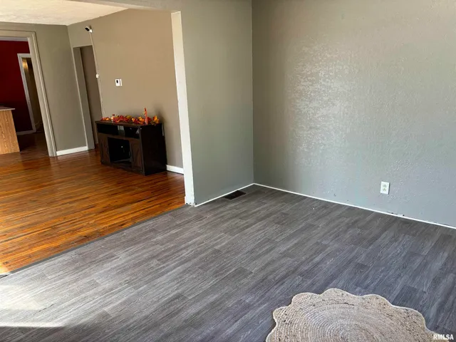 $109,900 | 117 Walnut Street, North Pekin, IL 61554