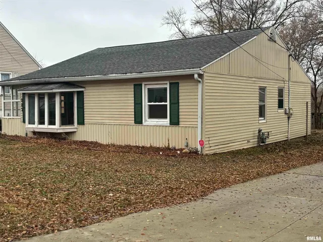 $109,900 | 117 Walnut Street, North Pekin, IL 61554