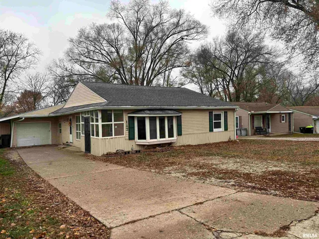 $109,900 | 117 Walnut Street, North Pekin, IL 61554