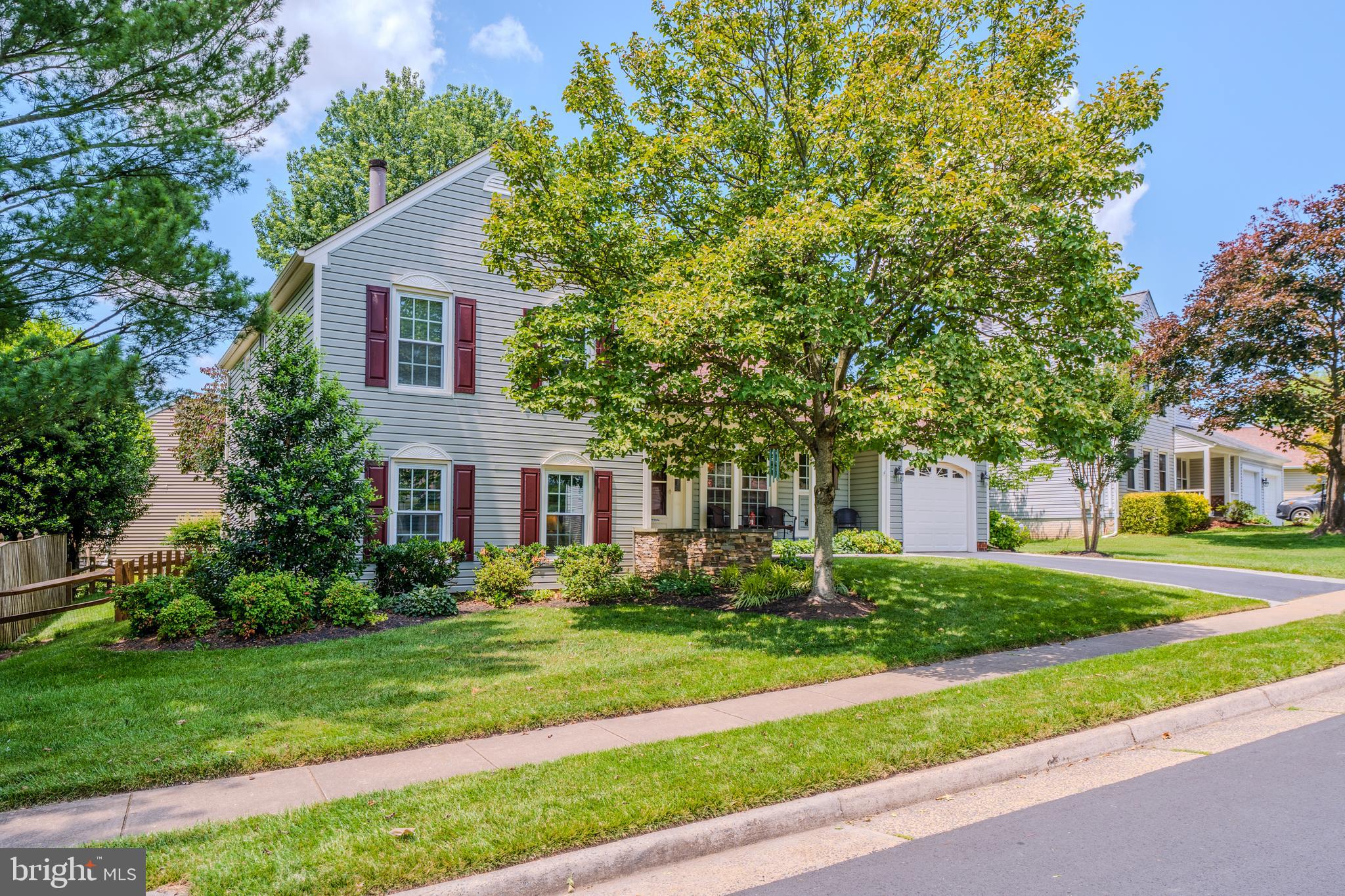 13385 Point Rider Lane Herndon, VA 20171 - Photo 2 of 66 Gallery Image 2