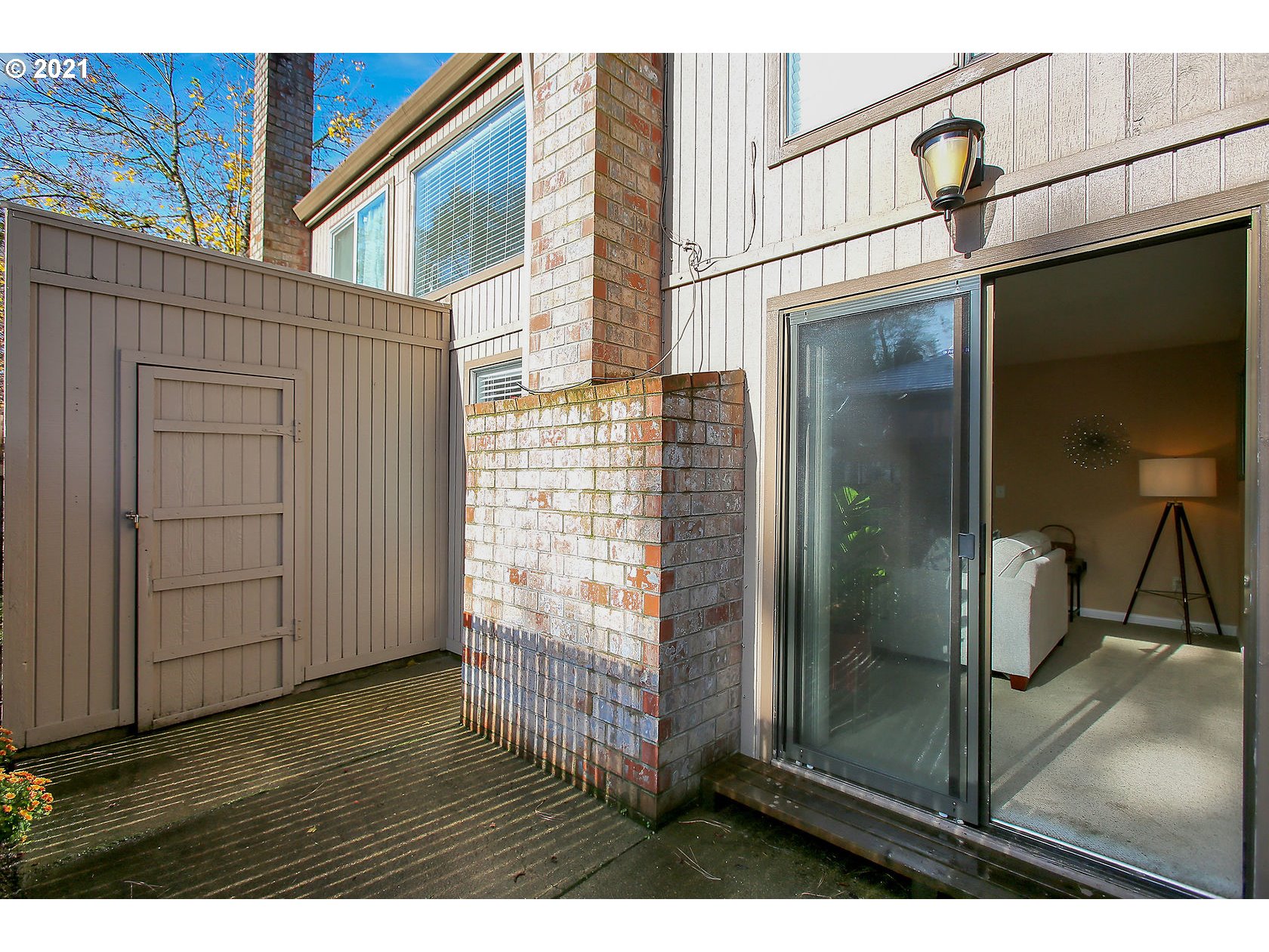 10237 Southwest Denney Road Beaverton, OR 97008 - Photo 30 of 32 a view of outdoor space