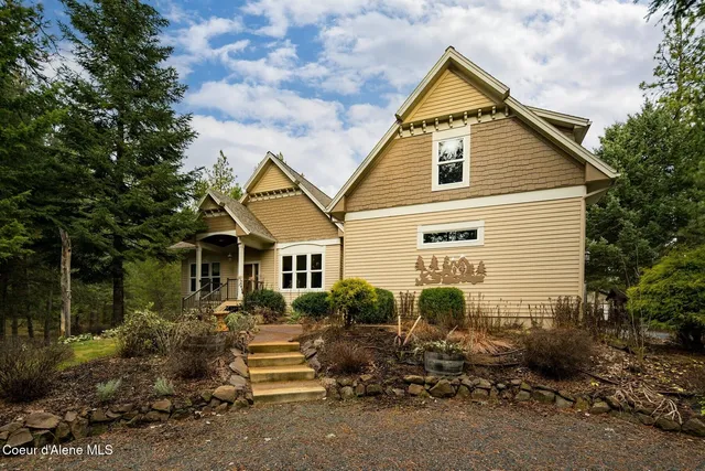 $1,100,000 | 7001 East Chattaroy Road, Chattaroy, WA 99003