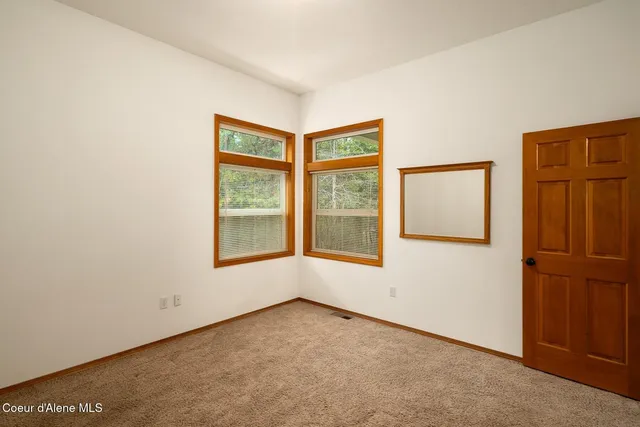 $1,100,000 | 7001 East Chattaroy Road, Chattaroy, WA 99003