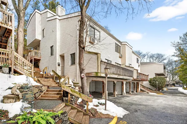 $569,000 | 22 Hillside Terrace, Unit D, White Plains, NY 10601