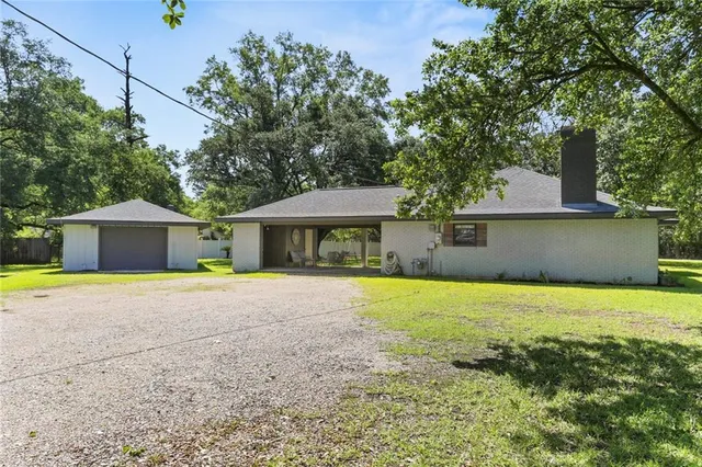 $299,000 | 39590 Dutch Lane, Ponchatoula, LA 70454