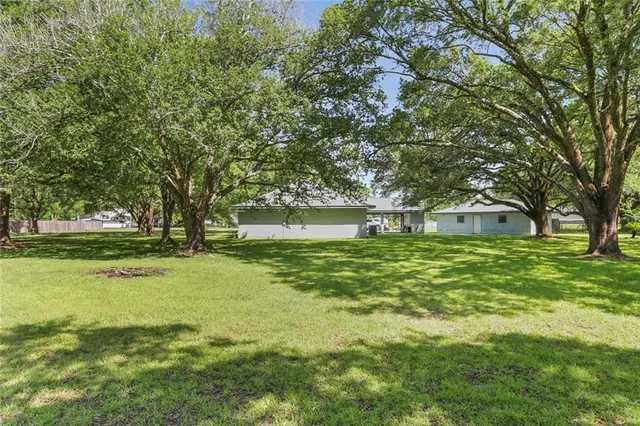 $299,000 | 39590 Dutch Lane, Ponchatoula, LA 70454