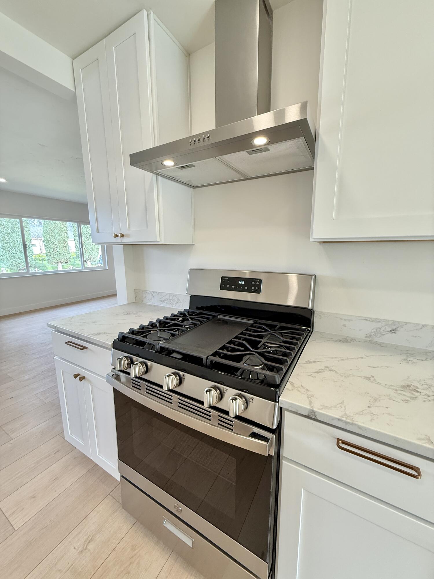 1106 2nd Street Redding, CA 96002 - Photo 11 of 33 IMG_4628