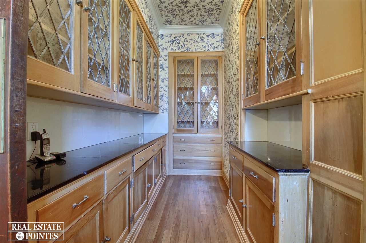 1005 Whittier Road Grosse Pointe Park, MI 48230 - Photo 19 of 63